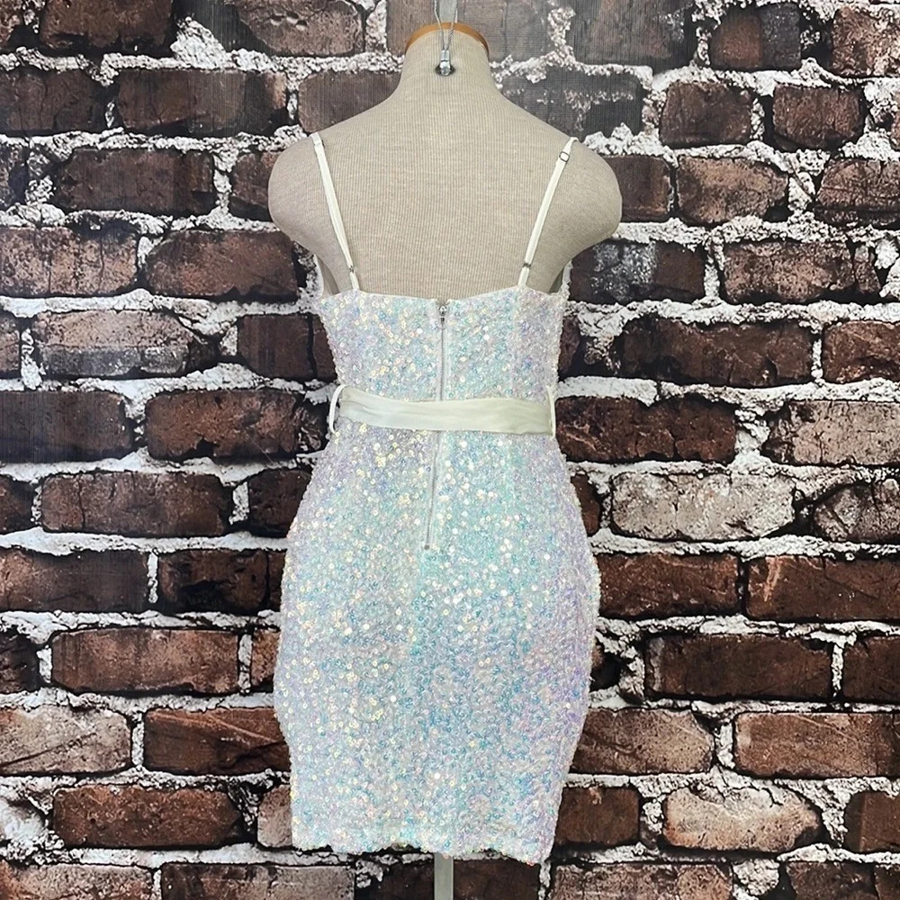 Mable Dress NWT Mini Sequin Sleeveless Scoop Neck Off White Pink Size Medium M - Picture 8 of 15